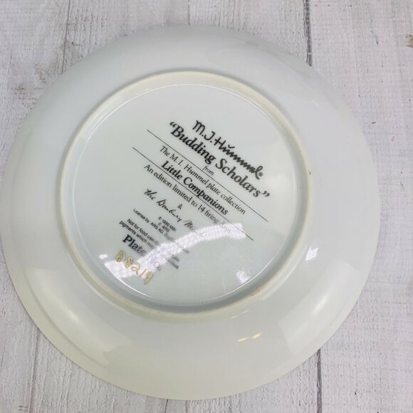 90's Danbury Mint M J Hummel LITTLE COMPANIONS Children Collection Plates Set 2 - Picture 3 of 7